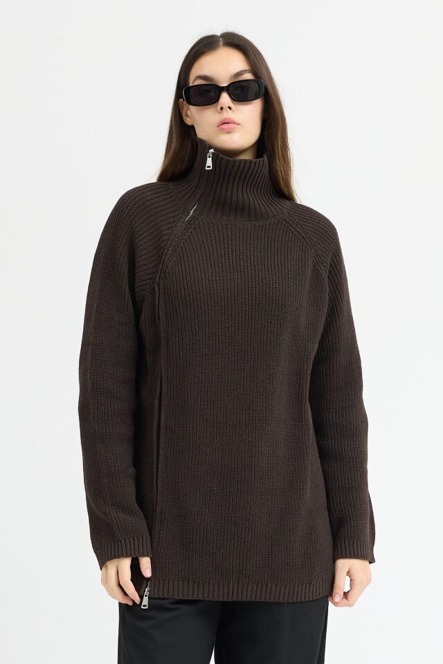 Kahve fermuarlı kazak